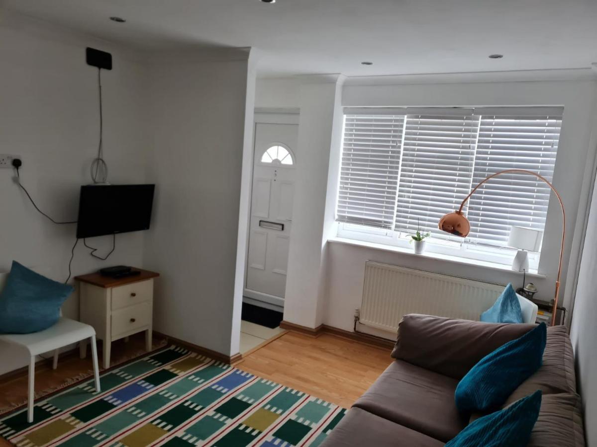 Molesey Near Hampton Court, Viking Short Stays West Molesey Extérieur photo